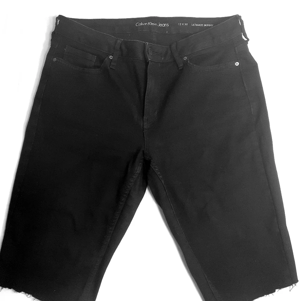 Calvin Klein Black Denim Cut Off Shorts Women's Size 12